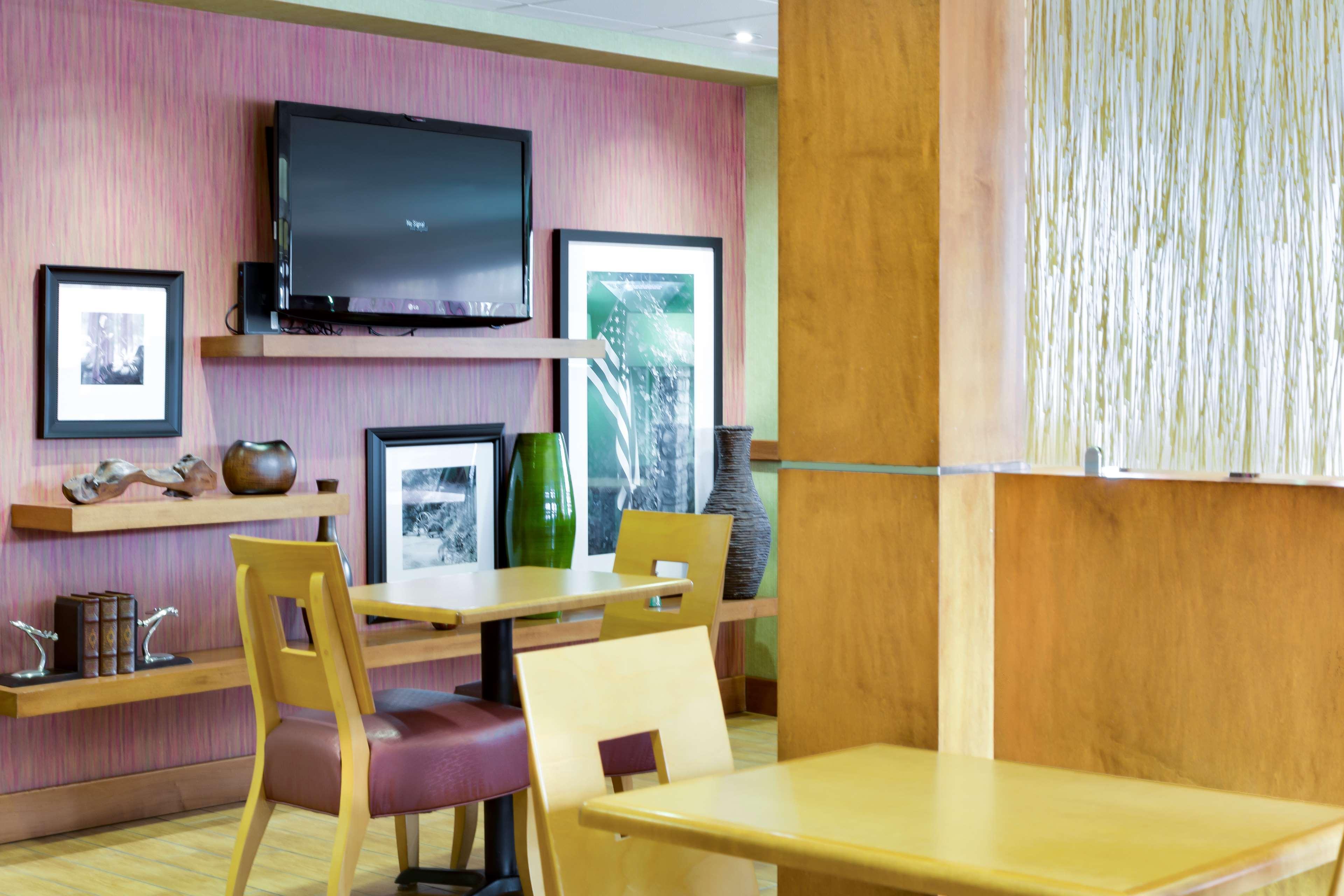 Hampton Inn Harrisonburg - University Экстерьер фото